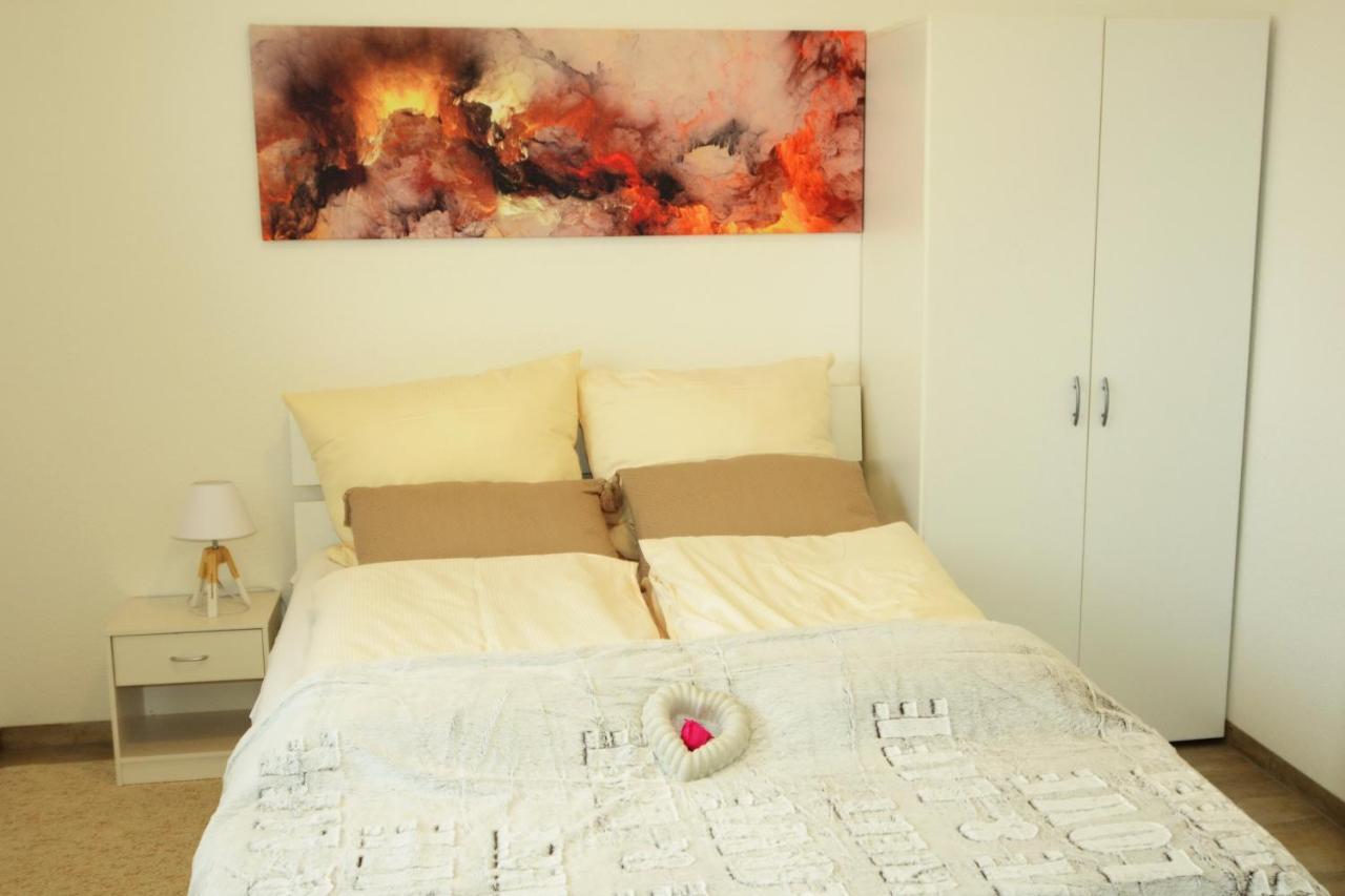 Unique Zentrale Moderne 2 Zimmer Wohnung Nahe Dem Park Villingen-Schwenningen Buitenkant foto